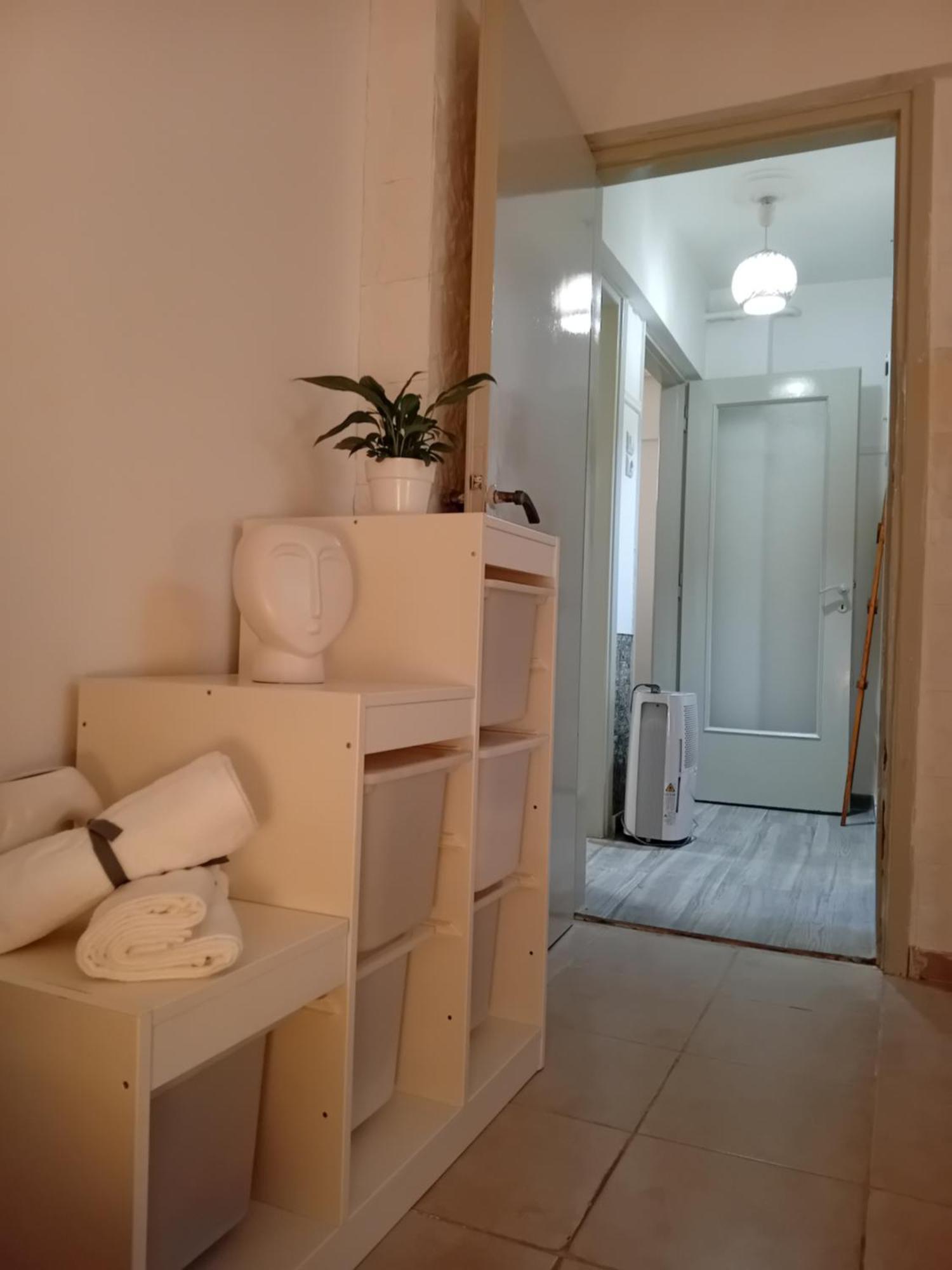 Vestige Basement Apartment Athens Ngoại thất bức ảnh